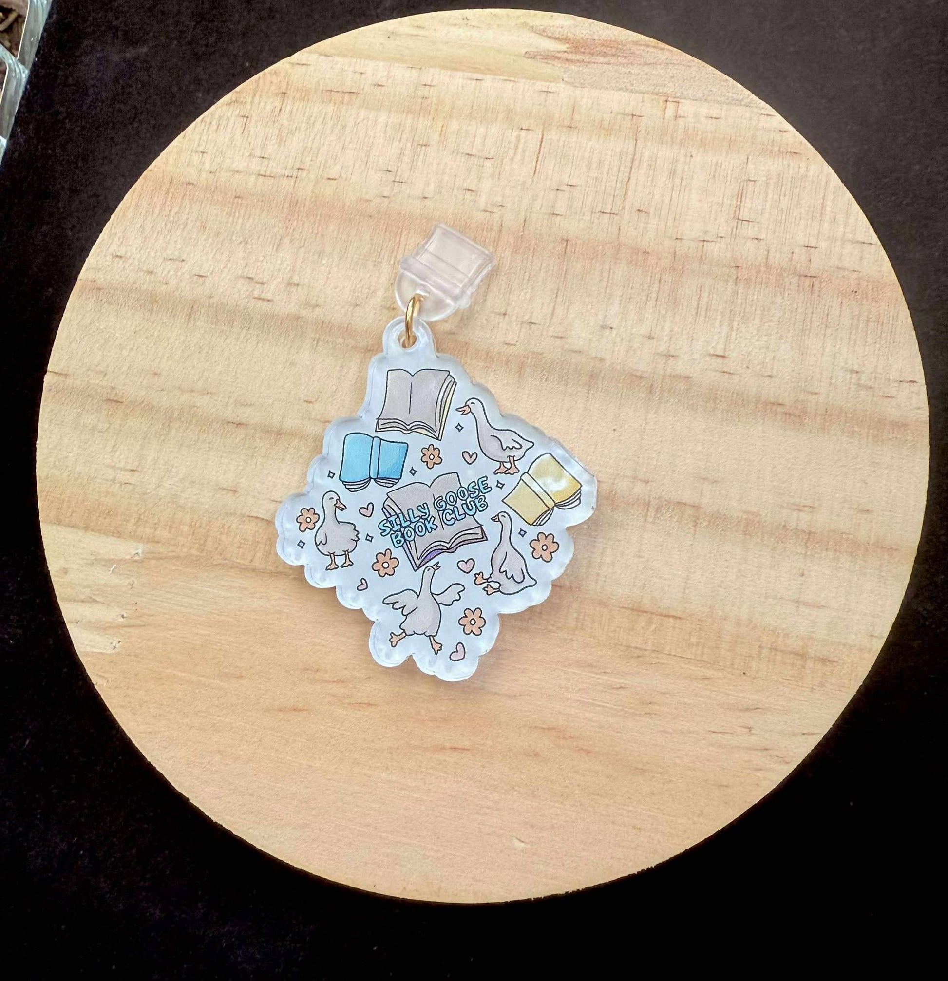 “Silly Goose Book Club” Dust Plug Charm – With Keyring & Clasp (iPhone, USB-C, Micro USB)