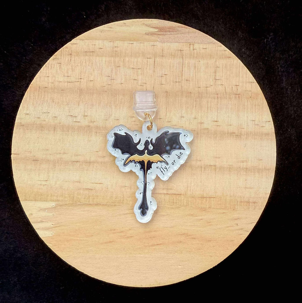 “Fly or Die” Dragon Dust Plug Charm – Fourth Wing Inspired – With Keyring & Clasp (iPhone, USB-C, Micro USB)