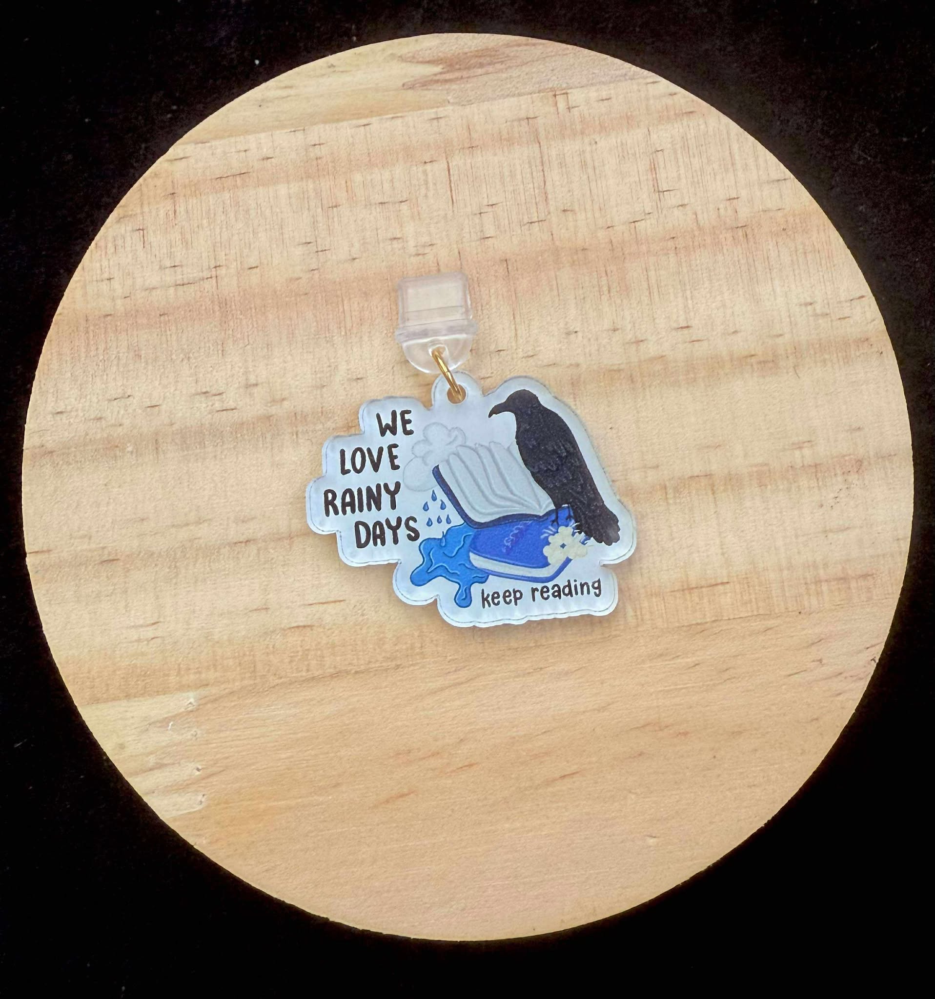 “We Love Rainy Days” Dust Plug Charm – With Keyring & Clasp (iPhone, USB-C, Micro USB)