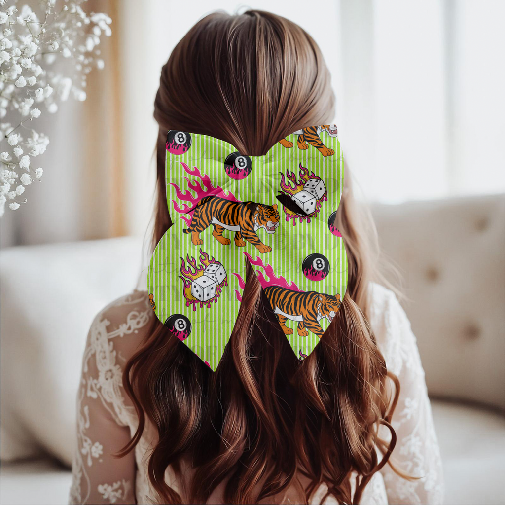 Tiger Dice & 8 Ball Flames Seamless PNG