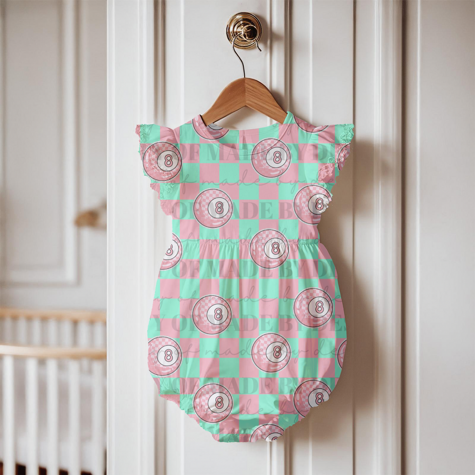 Pink Checkered 8 Ball Seamless PNG