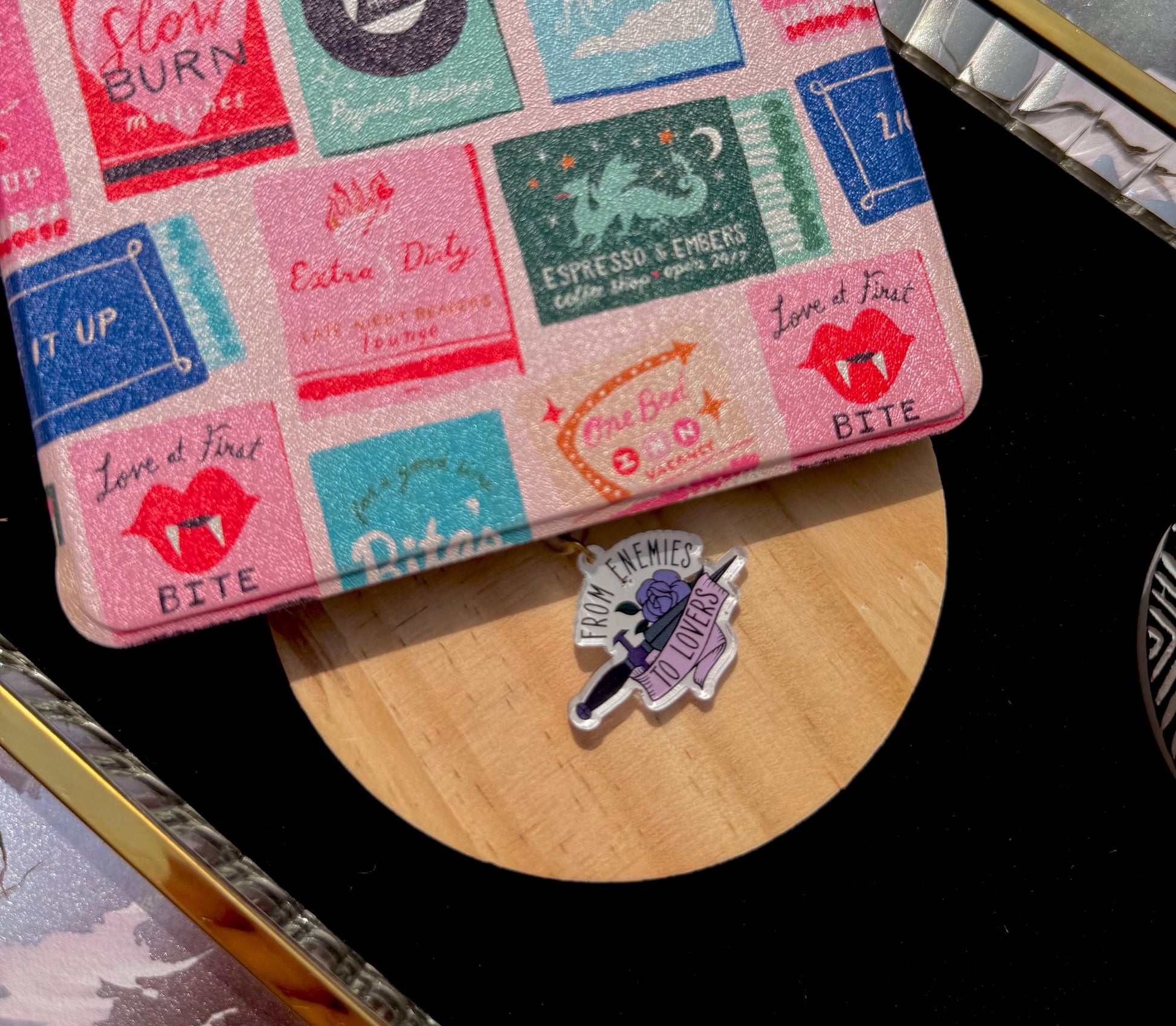 Enemies to Lovers Kindle Dust Plug – USB-C Charm | Bookish Romance Trope Accessory | Spicy Bookish Merch for Kindle Girlies & Booktok Gifts